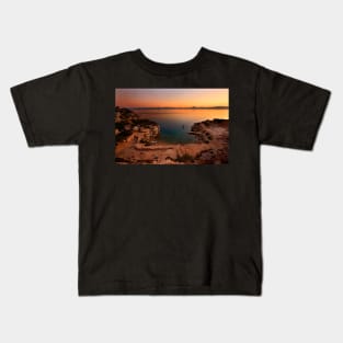 The twilight of the ancient port Kids T-Shirt